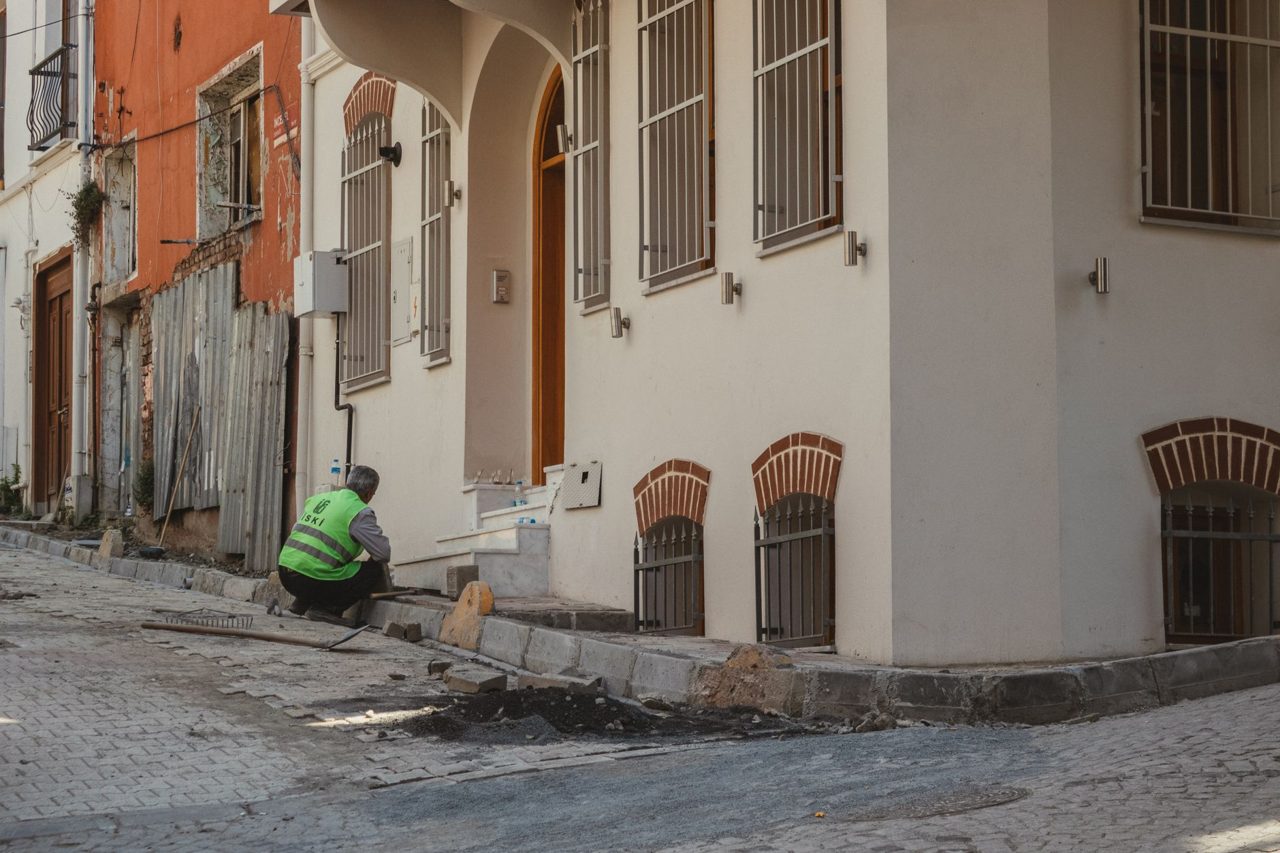 How Restoration Companies Should Handle Leads to Win More Jobs